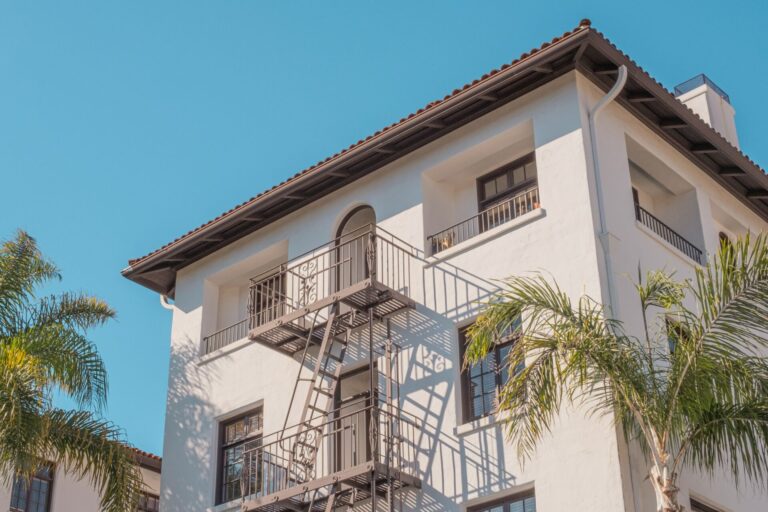 Multi-unit apartment building in Southern California